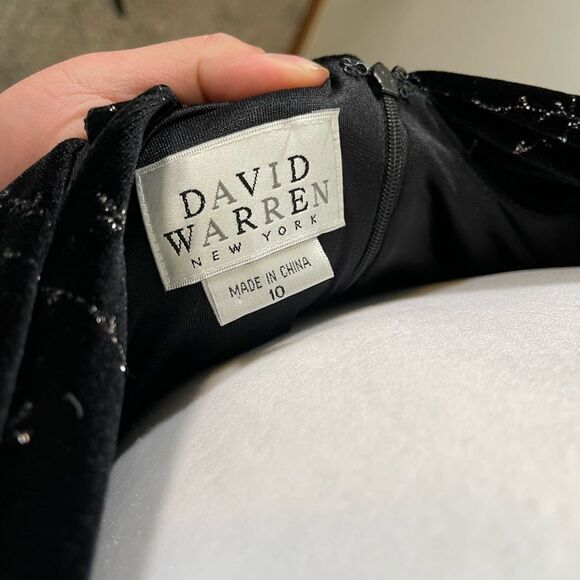 Vintage 90s David Warren Black and Silver Velvet Maxi Gown With Cape Details 10 - Picture 5 of 5